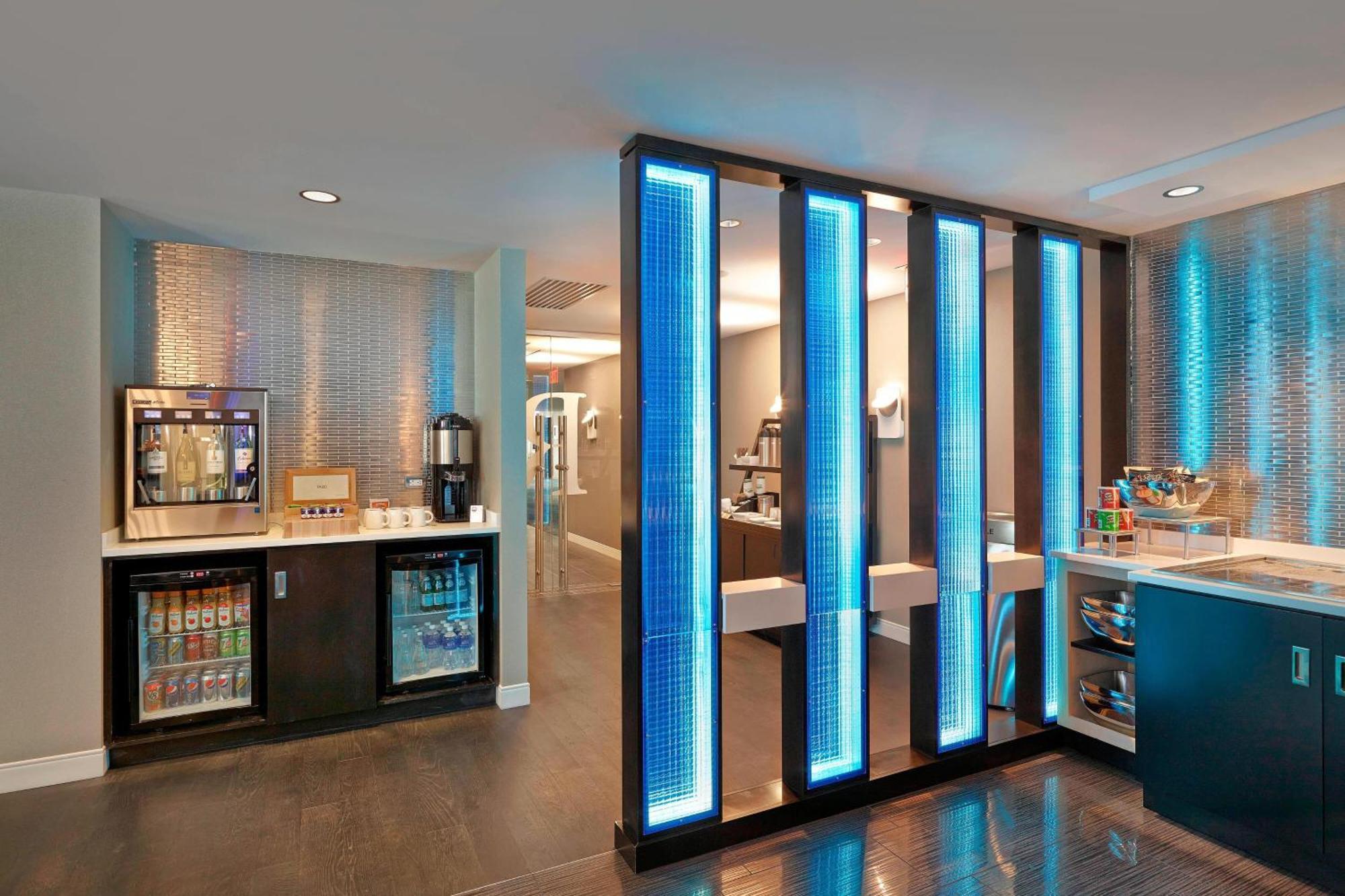 Renaissance Edmonton Airport Hotel Nisku Eksteriør billede
