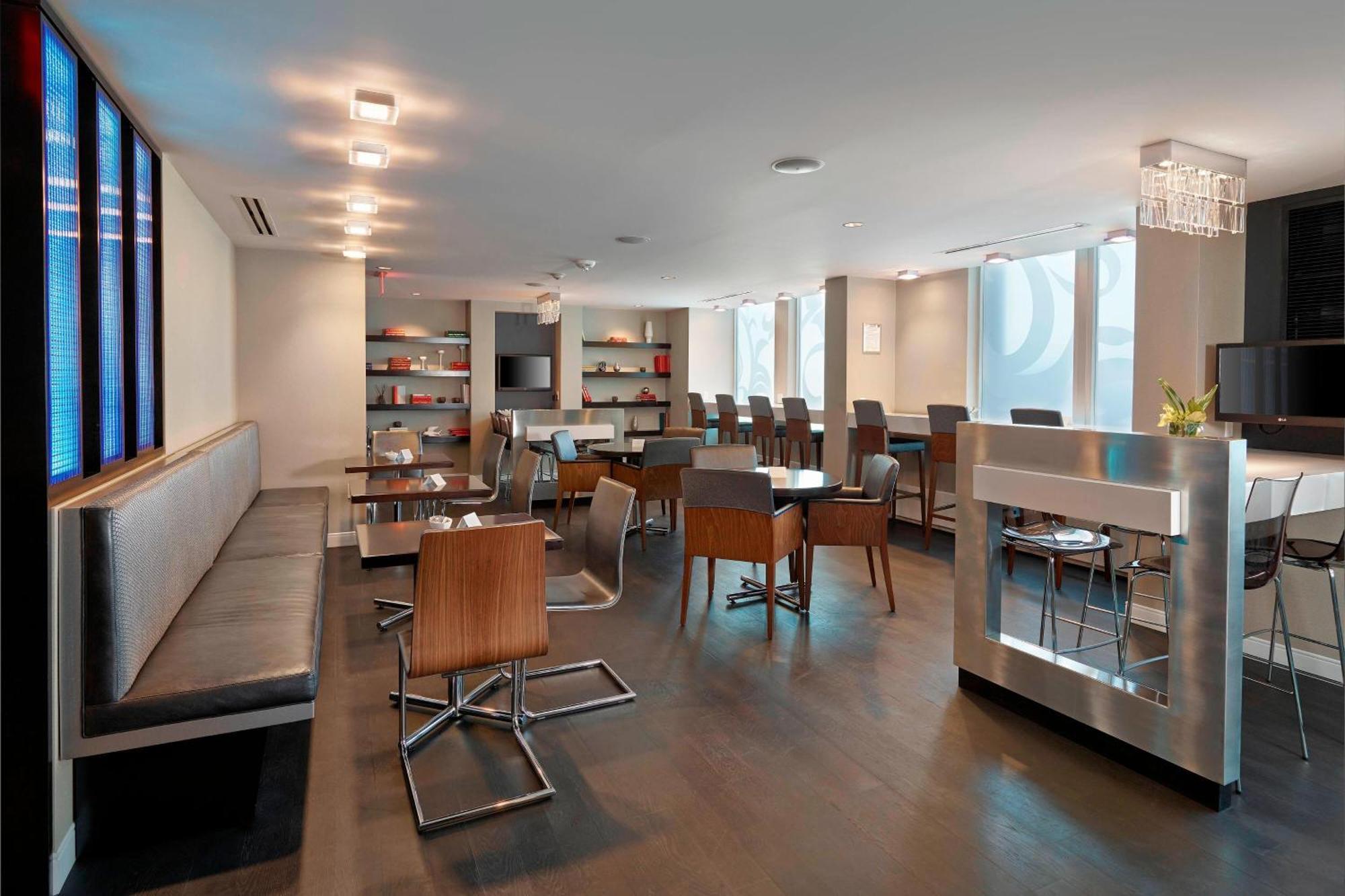 Renaissance Edmonton Airport Hotel Nisku Eksteriør billede